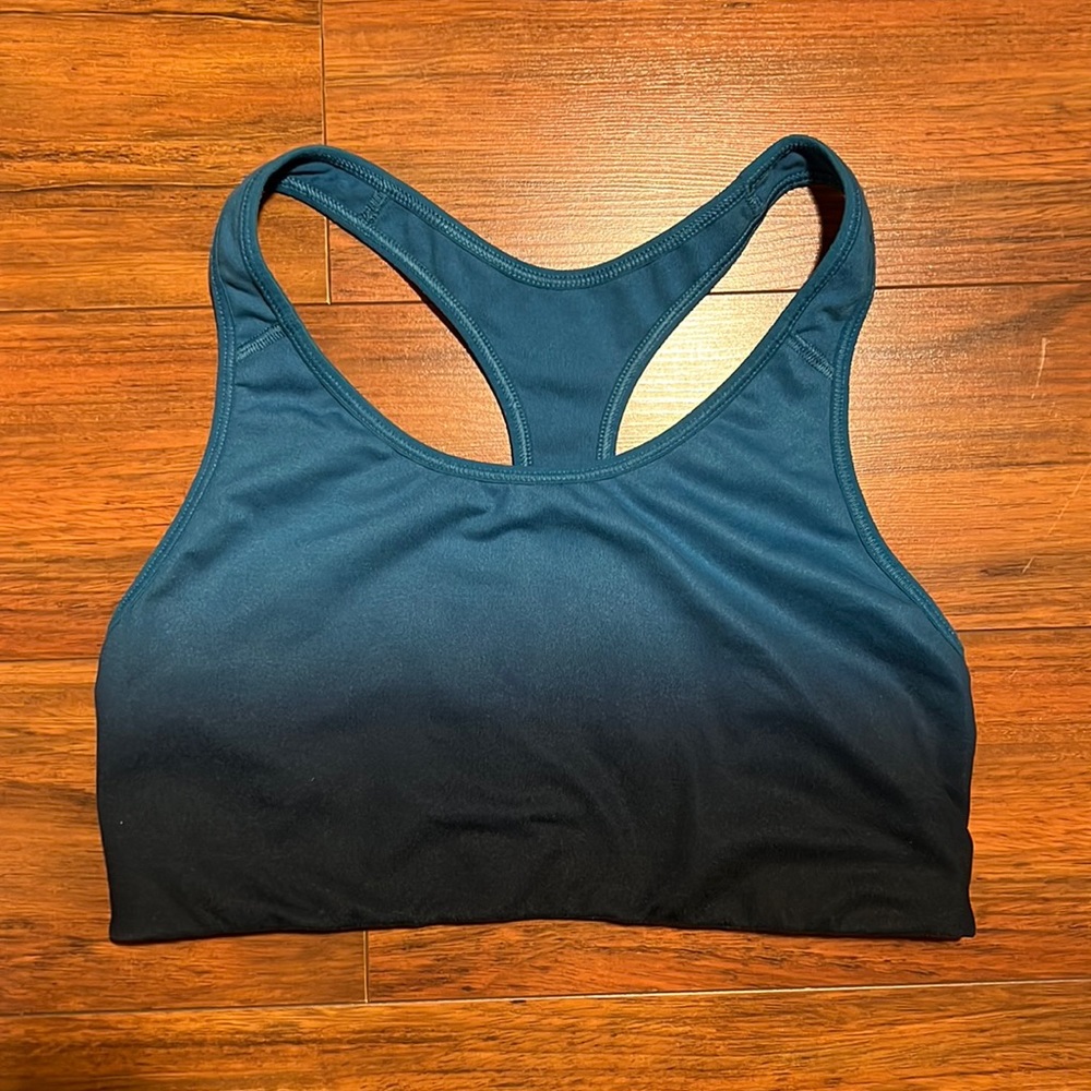 Old Navy sport bra sz M